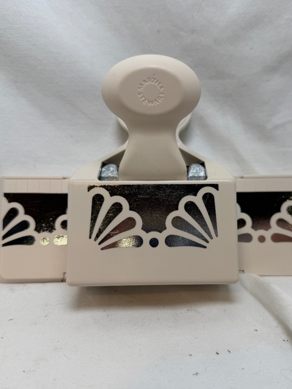 Martha Stewart Paper Edge Punch Shell Cardmaking Scrapbooking